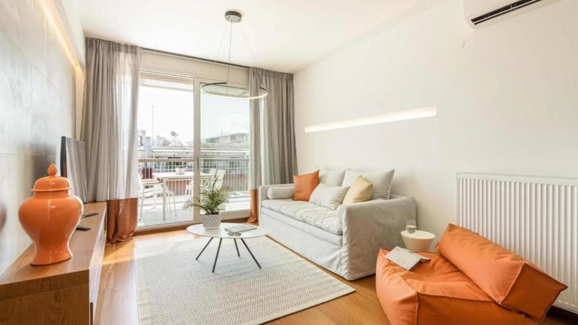 Elegant Mountain-View Apartment Next To Seaside Thessaloníki 0*,  Grækenland