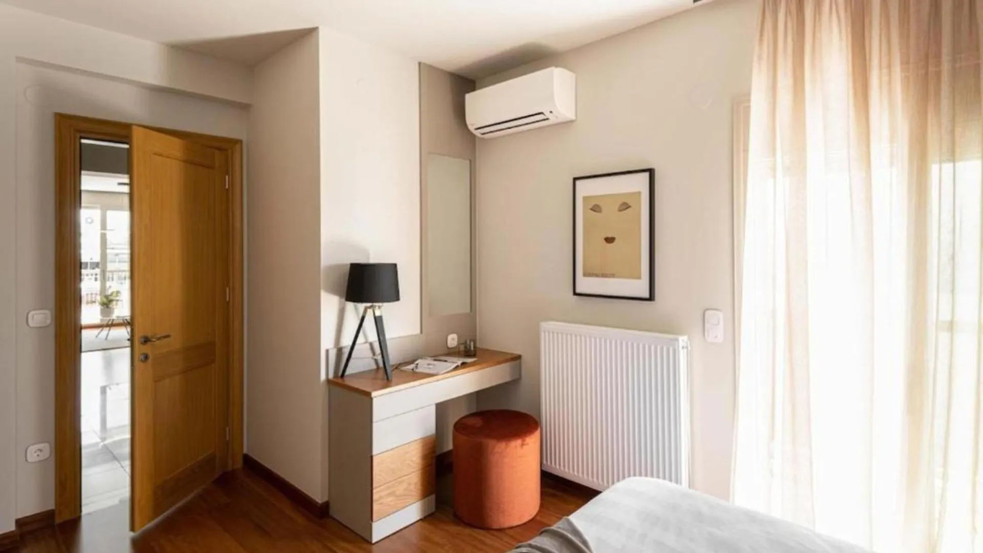Elegant Mountain-View Apartment Next To Seaside Thessaloníki